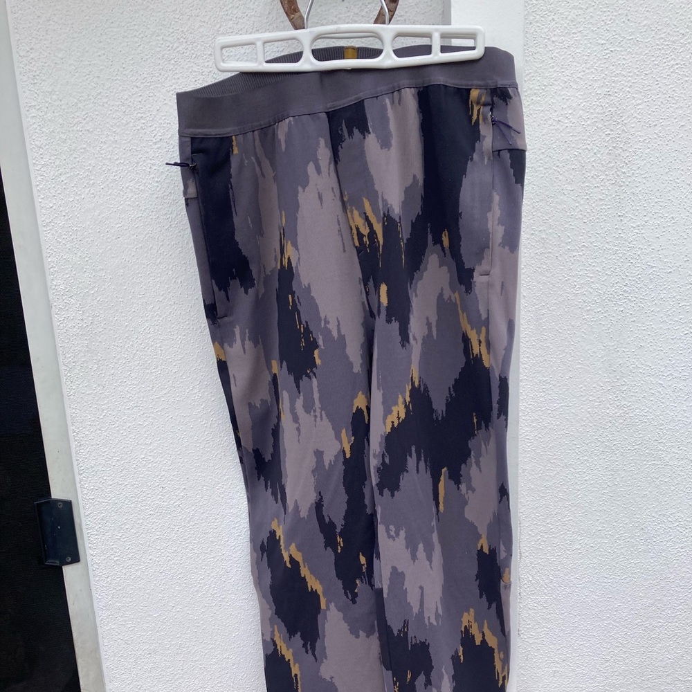 Men’s Lululemon x Robert Geller Sweatpants (Large)